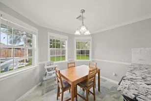 3212 Acorn Cir, Dickinson, TX 77539 - Photo 7