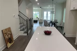 8704 Vadecha Dr, Houston, TX 77055 - Photo 5