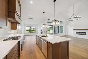 18414 Madrigal Morning St, Conroe, TX 77302 - Photo 5