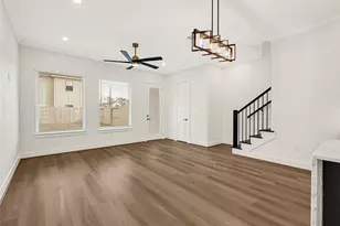 7944 Dyer St, Houston, TX 77088 - Photo 25