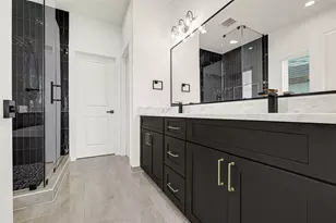 7944 Dyer St, Houston, TX 77088 - Photo 35