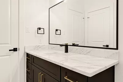 7944 Dyer Street, Houston, TX 77088 - Photo 43