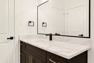 7944 Dyer St, Houston, TX 77088 - Photo 43