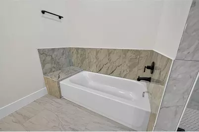 1105 Lyle W Avenue, Cleveland, TX 77327 - Photo 37