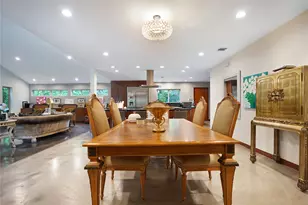 5643 Terwilliger Way, Houston, TX 77056 - Photo 15