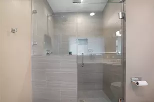 5643 Terwilliger Way, Houston, TX 77056 - Photo 19