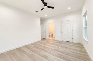 333 Delaware St, Houston, TX 77029 - Photo 17