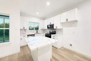 333 Delaware St, Houston, TX 77029 - Photo 13
