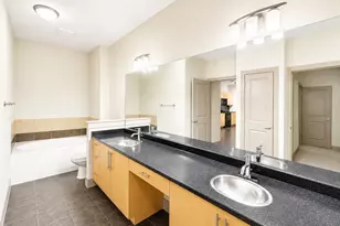 3660 Richmond St Ave, Houston, TX 77046 - Photo 15