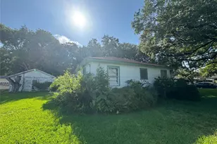 416 Baker Cir, Ames, TX 77575 - Photo 5