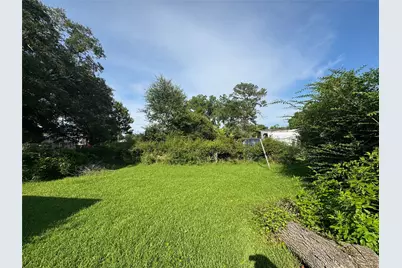 416 Baker Circle, Ames, TX 77575 - Photo 9