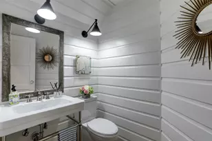 1834 Tiki Dr, Tiki Island, TX 77554 - Photo 17