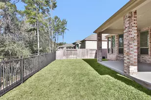 256 Sky Top Dr, Montgomery, TX 77316 - Photo 37