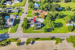 308 S Masonic St, Bellville, TX 77418 - Photo 35