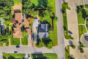 308 S Masonic St, Bellville, TX 77418 - Photo 33