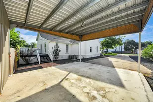 308 S Masonic St, Bellville, TX 77418 - Photo 29