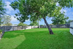 308 S Masonic St, Bellville, TX 77418 - Photo 31