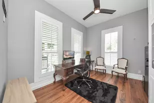 308 S Masonic St, Bellville, TX 77418 - Photo 25