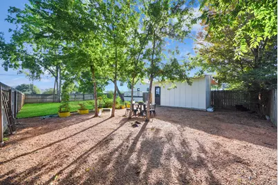 308 S Masonic Street, Bellville, TX 77418 - Photo 29