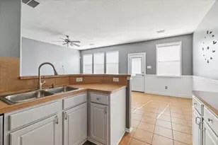 14307 Mirkwood Ln, Houston, TX 77014 - Photo 9