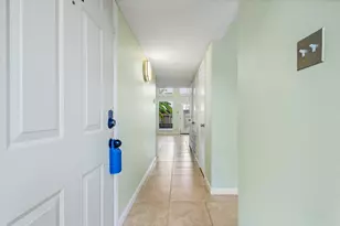 2425 Miramar Ct, Seabrook, TX 77586 - Photo 3