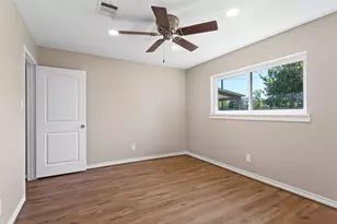 817 Circle Way, Alvin, TX 77511 - Photo 11