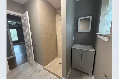 2002 Brackenridge Street #A, Houston, TX 77026 - Photo 9