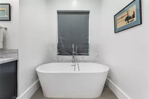 917 Peden St, Houston, TX 77006 - Photo 27