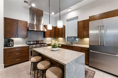 917 Peden Street, Houston, TX 77006 - Photo 5