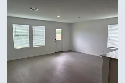 940 Woodhaven Lakes Drive, La Marque, TX 77568 - Photo 13