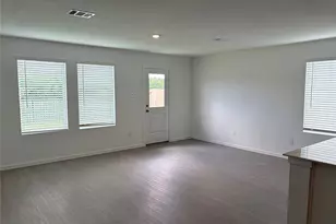 940 Woodhaven Lks Dr, La Marque, TX 77568 - Photo 13
