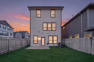 8604 Hollyoaks Creek Ln, Houston, TX 77063 - Photo 7