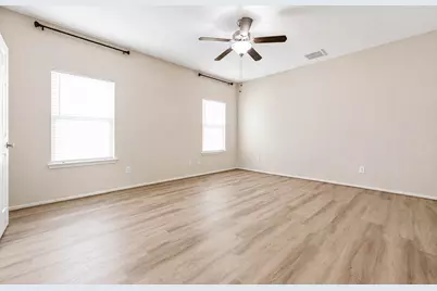 10311 Whisper Bluff Drive, Humble, TX 77396 - Photo 7