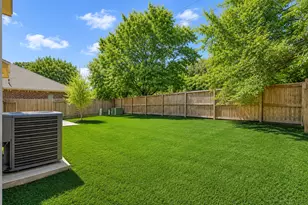 10311 Whisper Bluff Dr, Humble, TX 77396 - Photo 19