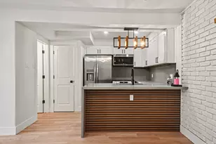 893 Wax Myrtle Ln, Houston, TX 77079 - Photo 7