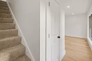 893 Wax Myrtle Ln, Houston, TX 77079 - Photo 3