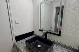 9550 Deering Dr, Houston, TX 77036 - Photo 15