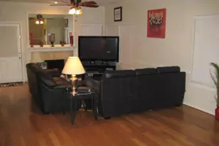 1215 Mabry Mill Rd, Houston, TX 77062 - Photo 11