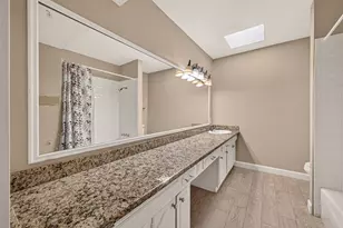 408 N Post Oak Ln, Houston, TX 77024 - Photo 29