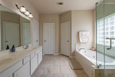 13815 Normandy Court, Sugar Land, TX 77498 - Photo 21