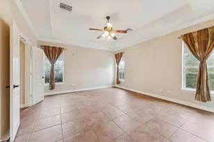 324 Howard St, Sealy, TX 77474 - Photo 15