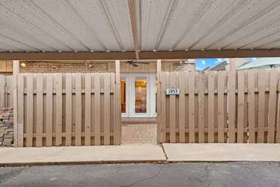1953 Stoney Brook Drive #1953, Houston, TX 77063 - Photo 23