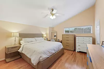 1953 Stoney Brook Drive #1953, Houston, TX 77063 - Photo 15