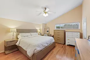 1953 Stoney Brook Dr, Houston, TX 77063 - Photo 15