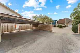 1953 Stoney Brook Dr, Houston, TX 77063 - Photo 25