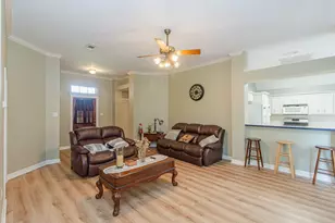 808 Manor Dr, Angleton, TX 77515 - Photo 19