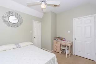 808 Manor Dr, Angleton, TX 77515 - Photo 7