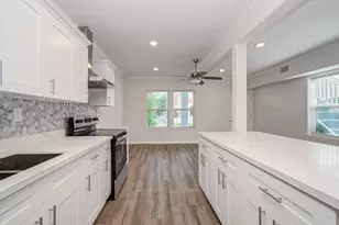 2617 Avenue L, Galveston, TX 77550 - Photo 11