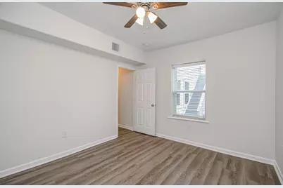 2617 Avenue L, Galveston, TX 77550 - Photo 17