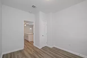 2617 Avenue L, Galveston, TX 77550 - Photo 43
